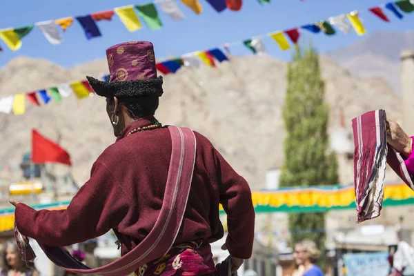 Leh, Hindistan - 20 Eylül 2017: Ladakhi tanımlanamayan sanatçıları