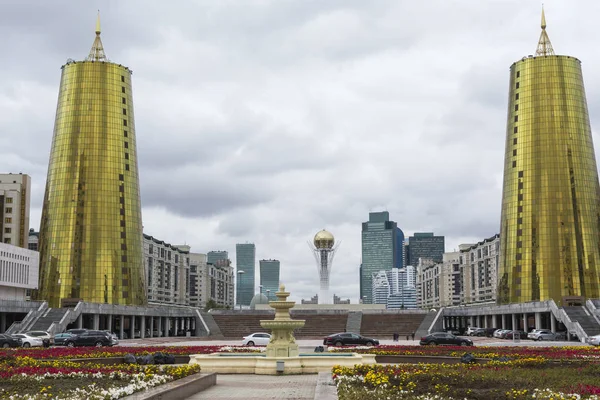 Astana, kasachstan - 13. september 2017: der bau von gla — Stockfoto