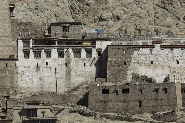 Leh staden och bergen, Leh Ladakh, Indien — Stockfoto