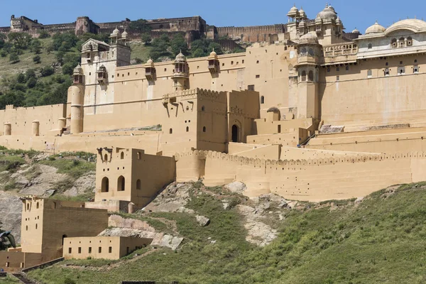 Amber Fort in de buurt van Jaipur in Rajasthan, India. Amber Fort is de ma — Stockfoto