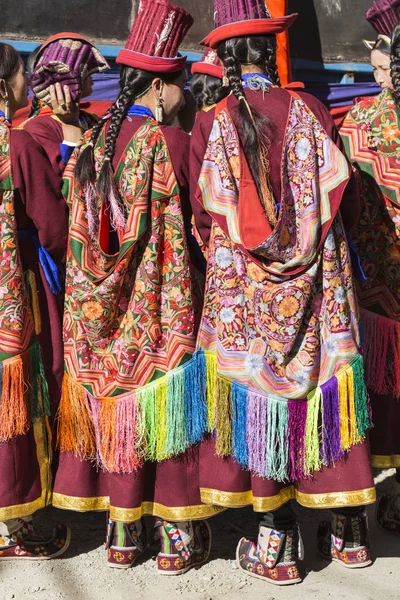 Leh, indien - 20. september 2017: unbekannte künstler in ladakhi — Stockfoto