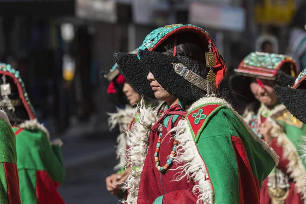 LEH, INDIA - 20 SETTEMBRE 2017: Artisti non identificati in Ladakhi — Foto Stock