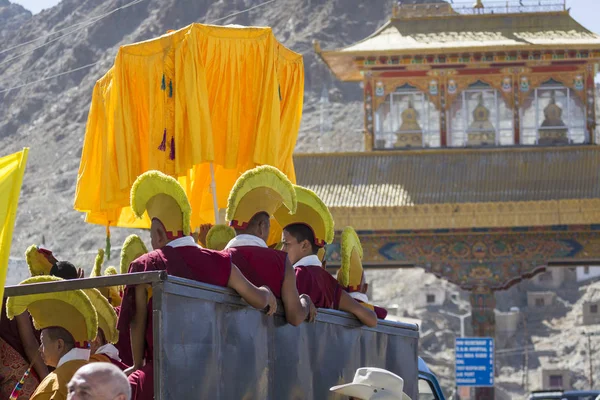 Leh, Hindistan - 20 Eylül 2017: Ladakhi tanımlanamayan sanatçıları