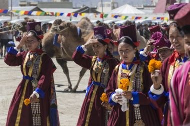 Leh, Hindistan - 20 Eylül 2017: Ladakhi tanımlanamayan sanatçıları