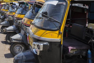 Jaipur, Hindistan - 18 Eylül 2017: Otomatik rickshaws veya 