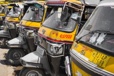 Jaipur, Hindistan - 18 Eylül 2017: Otomatik rickshaws veya 