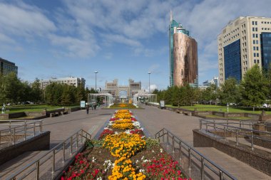 Astana, Kazakistan - 13 Eylül 2017: Modern binalar - yüzde