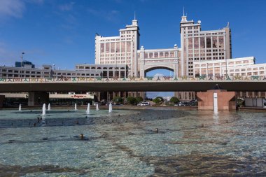 Astana, Kazakistan - 13 Eylül 2017: Modern binalar - yüzde