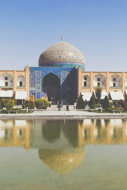 Isfahan, Iran - 06 Ekim 2016: Şeyh Lütfullah Camii Naq