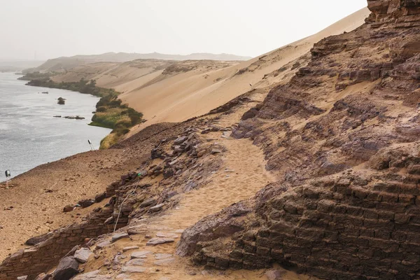 Hayat Nil Nehri üzerinde. Aswan, Mısır. — Stok fotoğraf