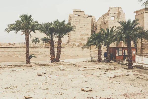 Templo de Medinet Habu, dedicado a Rameses III. - UNESCO Mundial —  Fotos de Stock