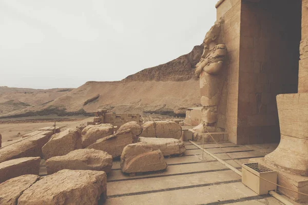 De grote tempel van Hatsjepsoet, Karnak, Luxor, Egypte — Stockfoto