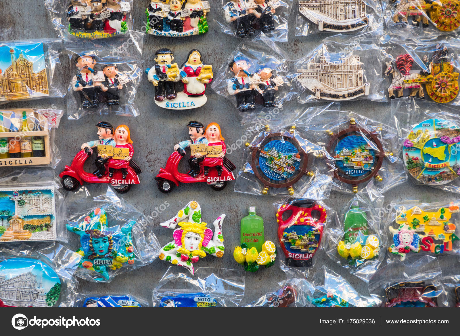 Imanes de recuerdo de Sicilia, Italia . — Foto de stock #175829036 ©  Curioso_Travel_Photography, image size:1600x1167