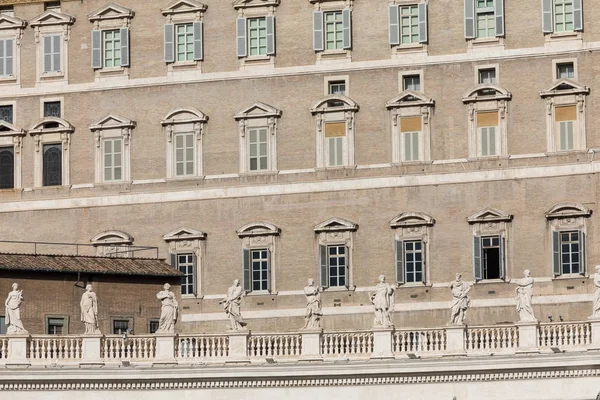 Pope`s window on Saint Peter`s Square in Vatican, Rome, Italy — Stock Photo, Image
