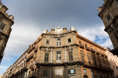 Piazza Quattro aski Palermo'da bir görüntü. Sicilya