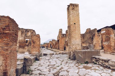 Pompeii, Napoli yakınındaki ünlü antik sitesi. Tam