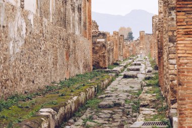 Pompeii, Napoli yakınındaki ünlü antik sitesi. Tam