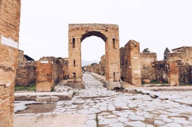 Pompeii, Napoli yakınındaki ünlü antik sitesi. Tam