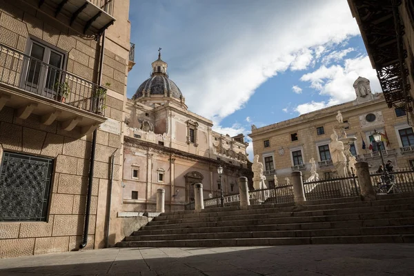 Ünlü Barok Piazza Pretoria, Palermo, Si yazıklar Çeşmesi — Stok fotoğraf