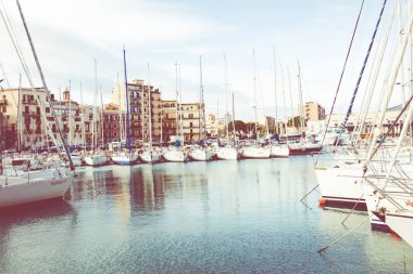 Palermo, İtalya - 29 Kasım 2017: Tekneler ve yatlar L Park
