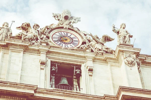 Detalhe do Palácio do Vaticano, "The Dome". Vista da Piazza — Fotografia de Stock