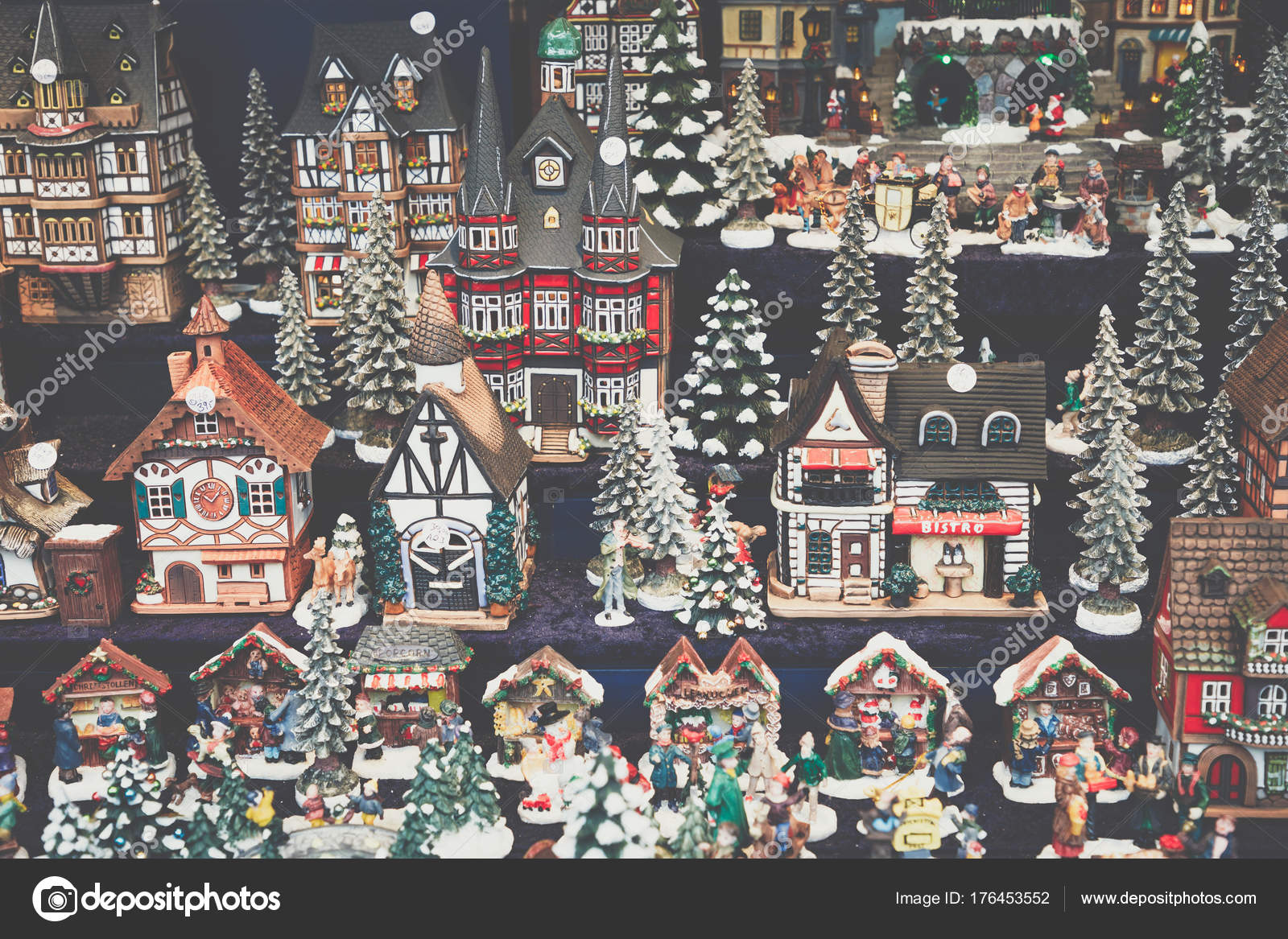 Christmas decorations on the market in Berlin, Germany. — Stock Photo