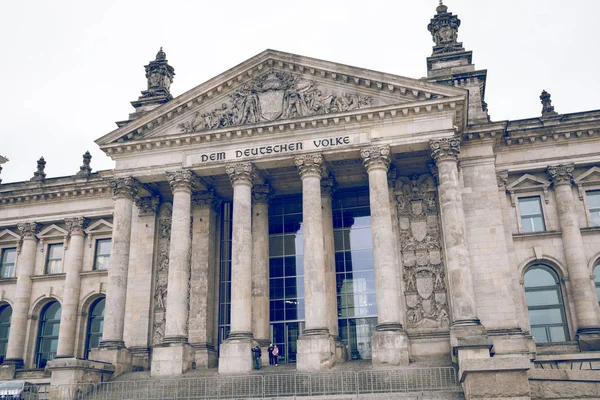 Edificio del Reichstag, sede del Parlamento alemán (Deutscher Bun — Foto de Stock