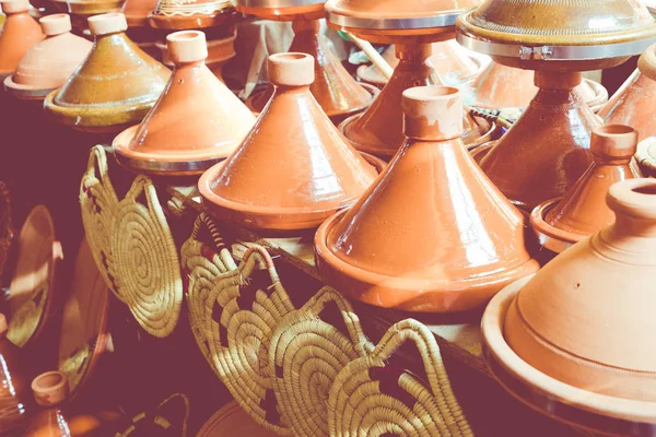 Tajines no mercado, Marraquexe, Marrocos — Fotografia de Stock