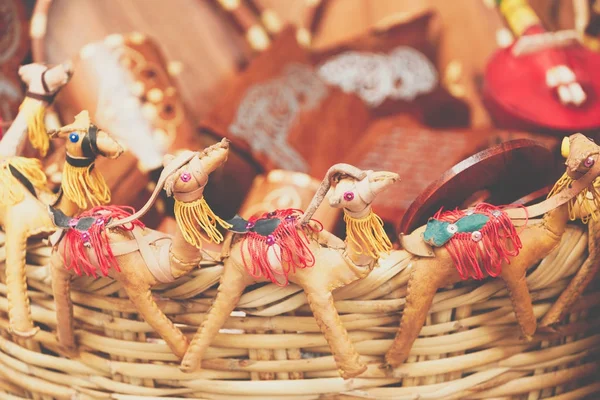 Moroccan souk crafts souvenirs in medina, Essaouira, Morocco — Stock Photo, Image