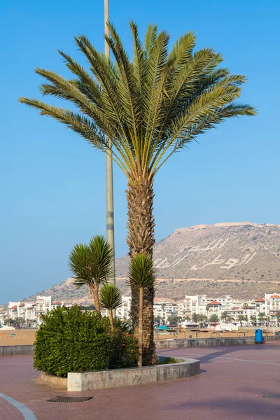 AGADIR, MAROC - 15 DÉCEMBRE 2017 : Promenade Agadir en bord de mer , — Photo