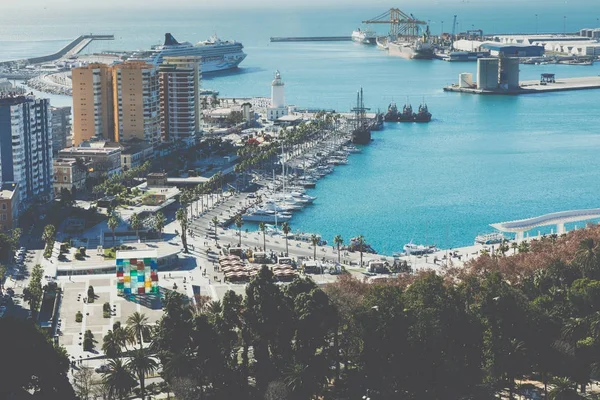 Panoramablick auf den Yachthafen in Malaga. malaga ist das seco — Stockfoto