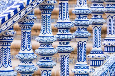 Plaza de Espana mavi korkuluk ayrıntılı olarak Sevilla, Andalusia, Sp