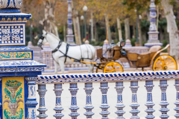 Plaza de Espana mavi korkuluk ayrıntılı olarak Sevilla, Andalusia, Sp — Stok fotoğraf