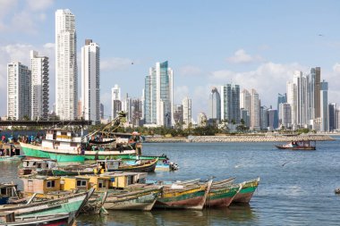 Tekneler ve yatlar Panama Körfezi manzarası o ile Balık tutma