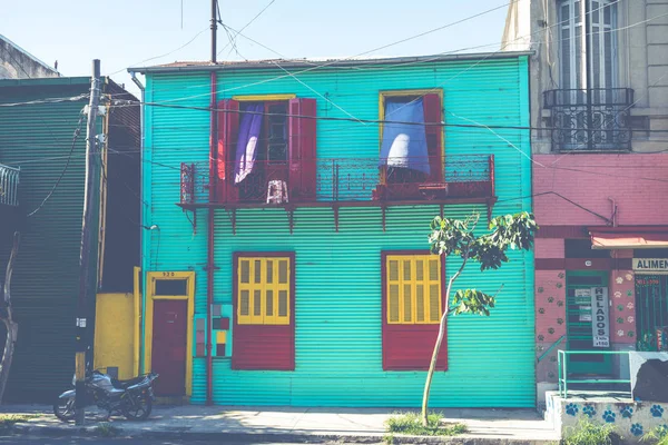 Buenos Aires, Argentinië - 30 januari 2018: Kleurrijke gebied in La — Stockfoto