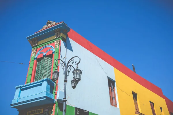 BUENOS AIRES - JANUARY 31, 2018: Colorful area in La Boca neighb — Stock Photo, Image