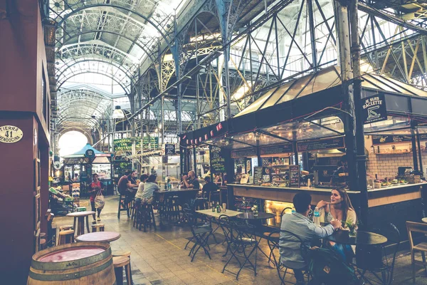 BUENOS AIRES - 31 DE ENERO DE 2018 - Interior del mercado tradicional —  Fotos de Stock