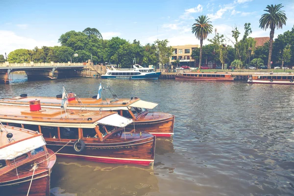 TIGRE, ARGENTINA - JANUARY 31, 2018 : Maritime transport in El T — Stock Photo, Image