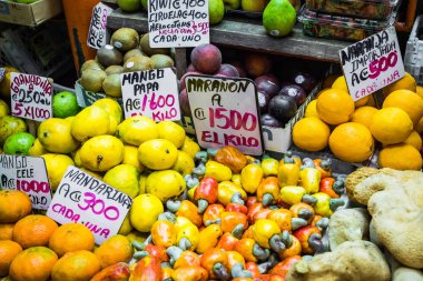 Meyve ve sebze. Farmer's Market. San Jose, Kosta Rika, tro