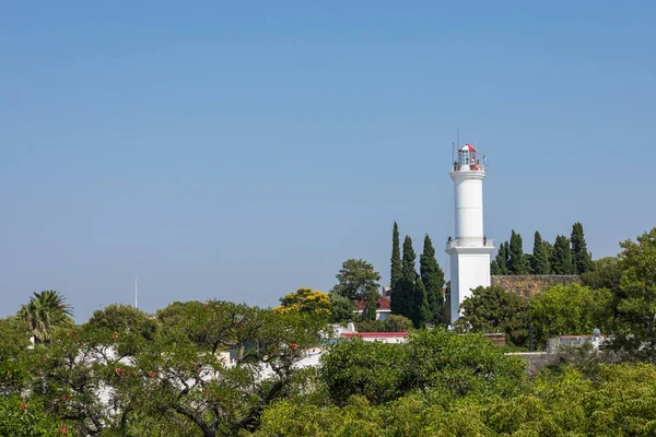 Fyren av historiska stadsdelen i Colonia del Sacramento, U — Stockfoto