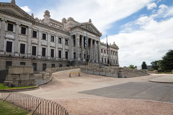 MONTEVIDEO, URUGUAY -  FEBRUARY 04, 2018 : Palacio Legislativo i — Stock Fotó