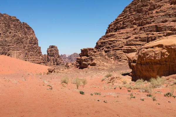 Vista panorámica del desierto de Wadi Rum, Jordania — Foto de Stock