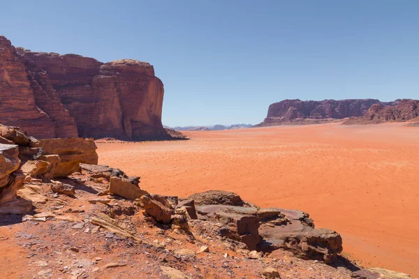 Wadi Rum paisagem do deserto, Jordânia — Fotografia de Stock