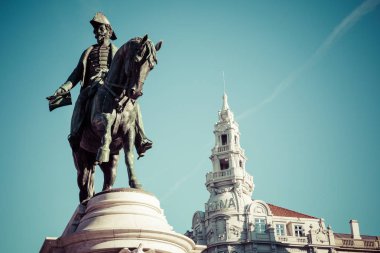 Özgürlük Meydanı anıt Kral Peter IV Porto ile. Porto, Portekiz