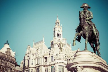 Özgürlük Meydanı anıt Kral Peter IV Porto ile. Porto, Portekiz