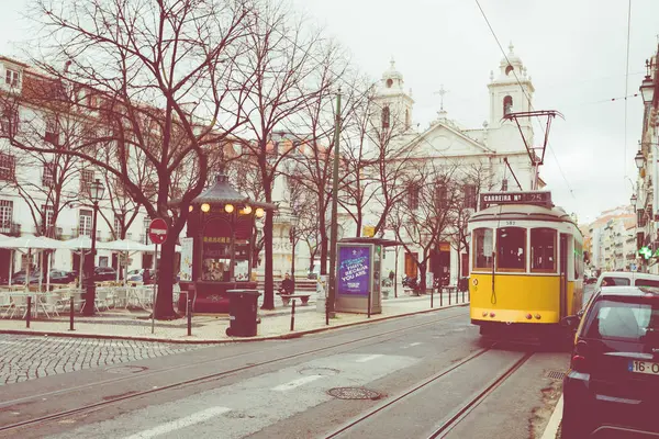 Винтажный Трамвай Центре Лиссабона Португалия Летний День — стоковое фото