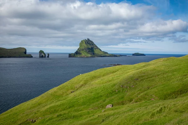 The Landscape near village of Gasadalur, Faroe Islands. Denmark. — 스톡 사진