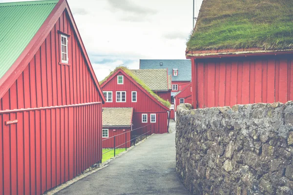 Torshavn, Faerské ostrovy - 5. července 2019: Staré město hlavního města — Stock fotografie