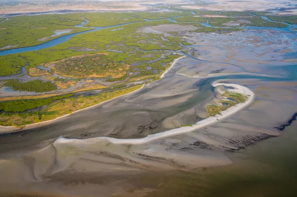 Vista aérea del bosque de manglares en el Delta del Saloum National Par — Foto de Stock