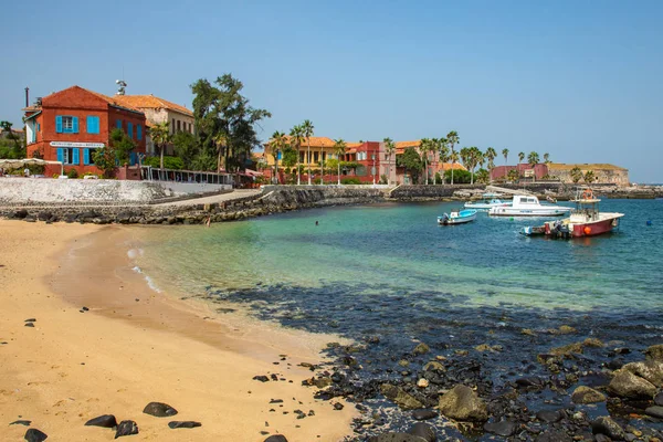 Tradiční architektura na ostrově Goree, Dakar, Senegal. West A — Stock fotografie